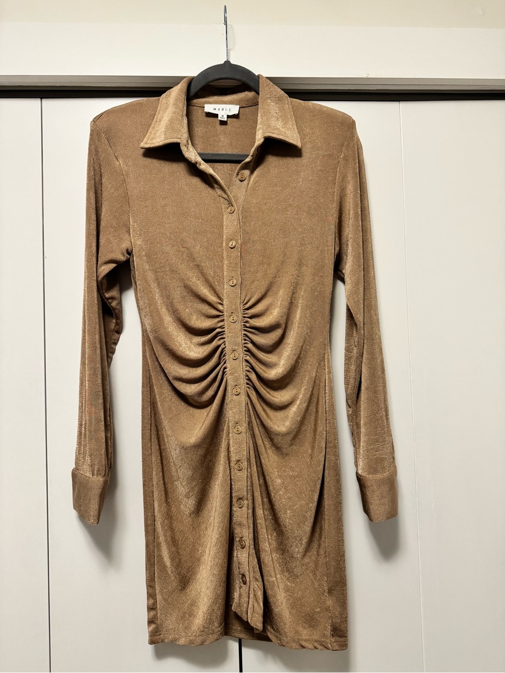MABLE Front Ruched Button Down Slinky Mini Shirt Dress Latte Taupe – M